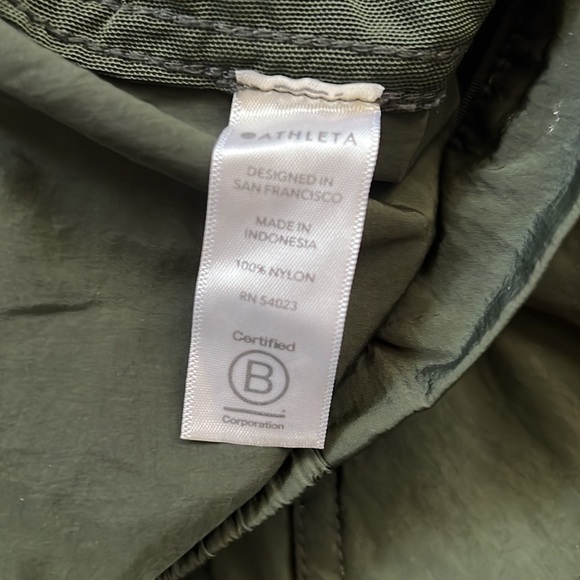 NEW! Athleta Expedition Joggers size 4 Green Olive - Picture 7 of 9